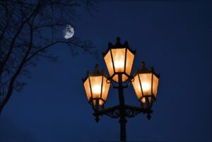 street lamp, historical, light-4668310.jpg